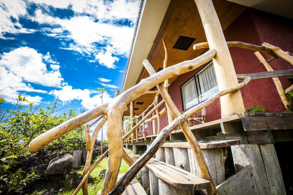Pikera Uri Eco Lodge Hanga Roa Exterior photo